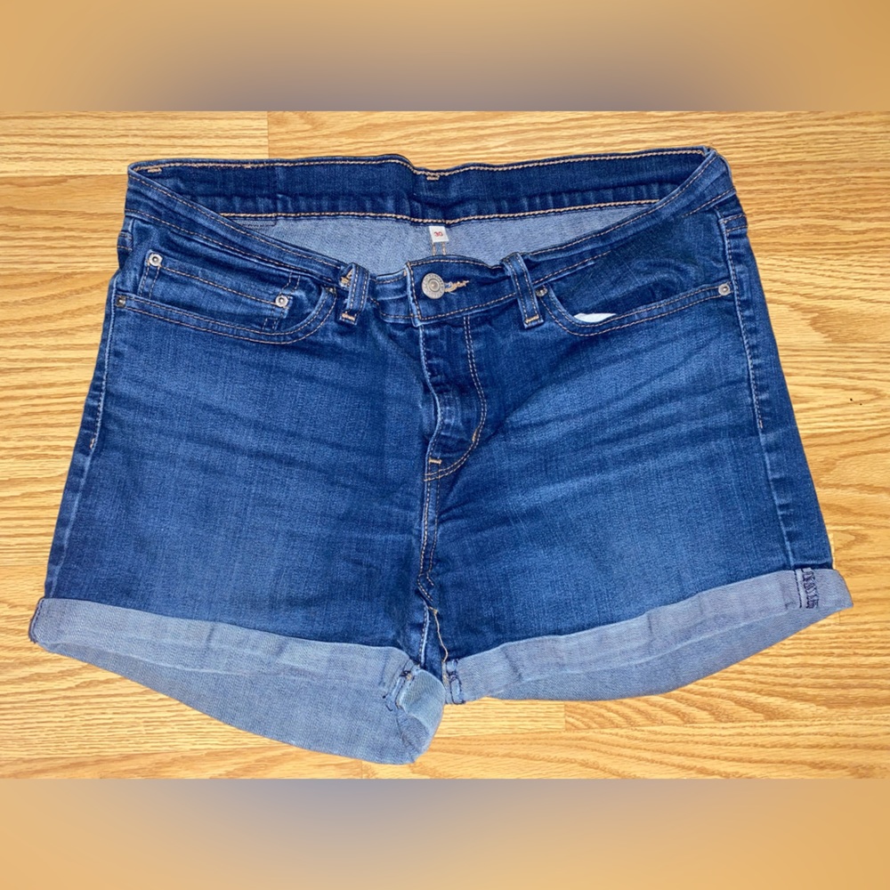 Levi’s shorts